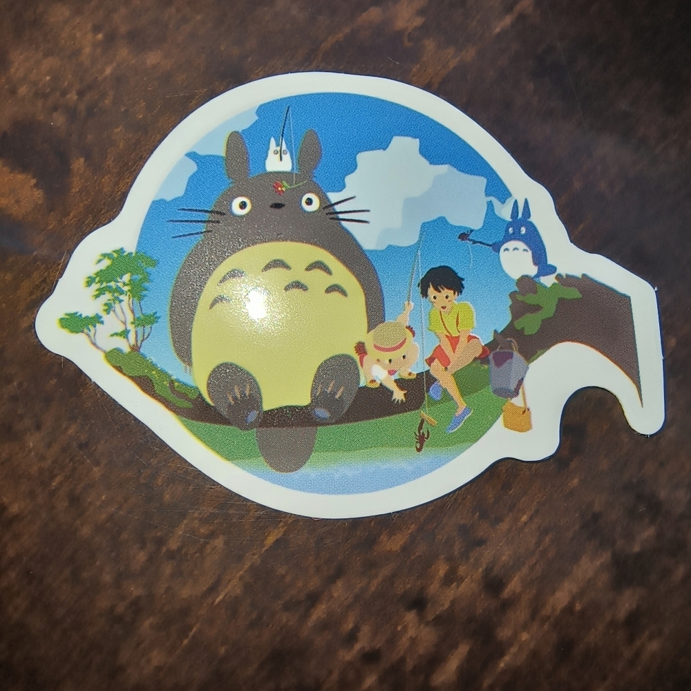 Studio Ghibli-Inspired Blue and Yellow Vinyl Sticker - Totoro Design